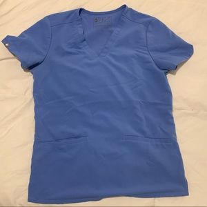 FIGS Casma Three-Pocket Scrub Top